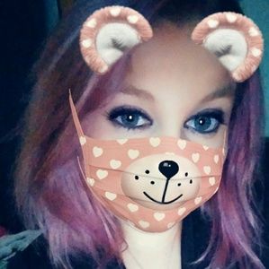 Meet your Posher, Alexis